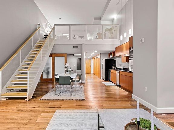 3rd image of 106 N High St APT 102
