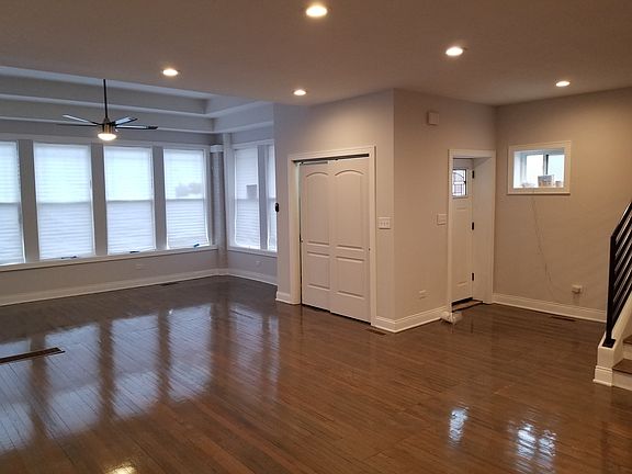 3rd image of 7915 S Euclid Ave