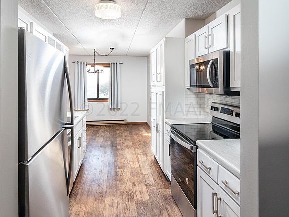 2nd image of 1110 3rd Ave N APT 504W