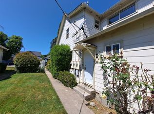 325 W 4th St #3, Medford, OR 97501