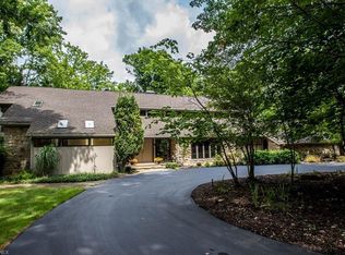 3 Laurel Hill Ln, Pepper Pike, OH 44124