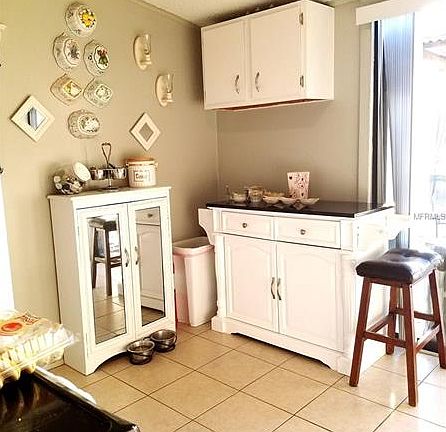 2nd image of 1880 Laredo Dr