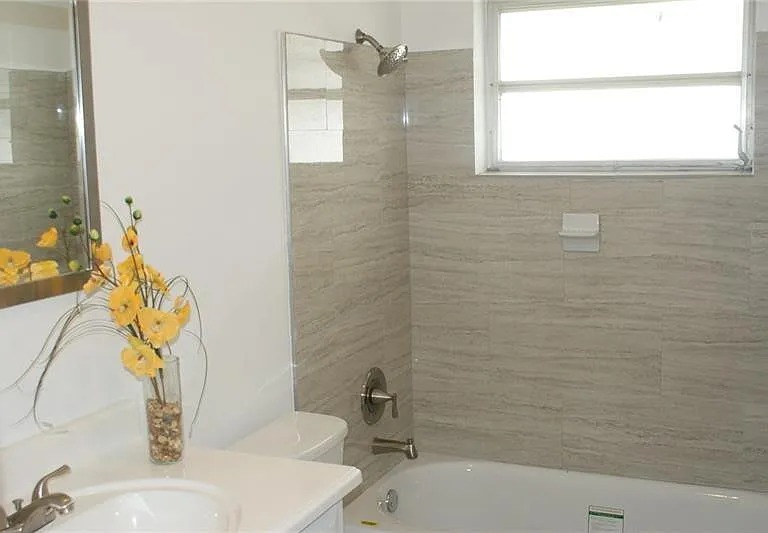5039 NW 42nd St — Photo 23