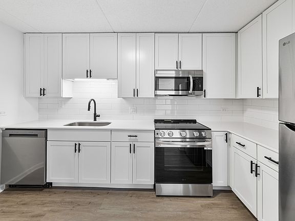 2nd image of 1770 1st St APT 505