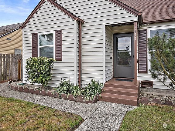 2nd image of 7021 S Fife Street