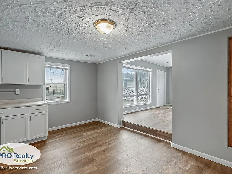 4516 Monroe St NE — Photo 8