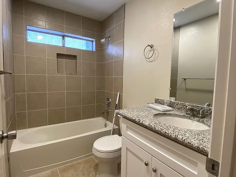 994 Trackers Glen Ave — Photo 28
