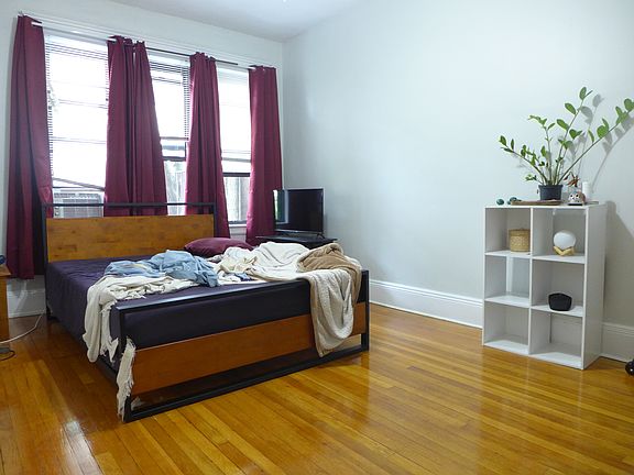 5th image of 6 Worthington St