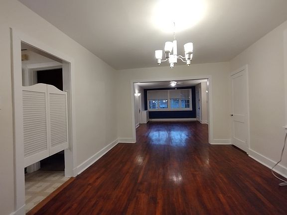 4th image of 1451-1453 Barnsdale St #2R