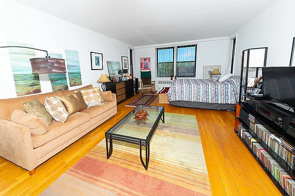 Sold by Foxworth Realty | media 1