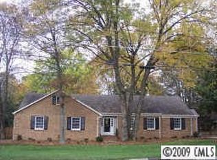 6312 Sharon Acres Rd, Charlotte, NC 28210