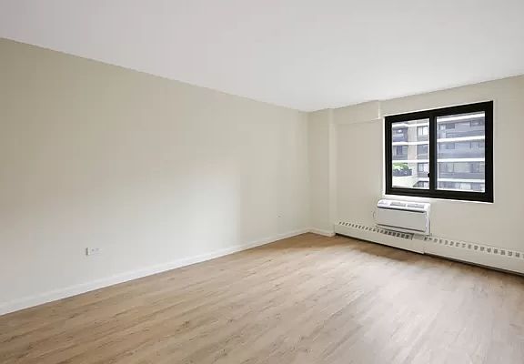 5th image of 90 Beekman St #Res3h