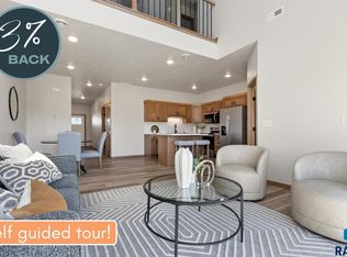 6235 S Alki Pl, Sioux Falls, SD 57108