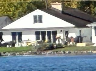 7488 N Indian Lake Dr, Scotts, MI 49088