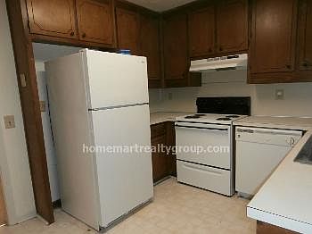 4th image of 2192A Wexford Dr