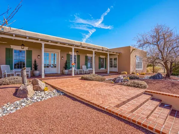 62 Maddog Dr, Lamy, NM 87540