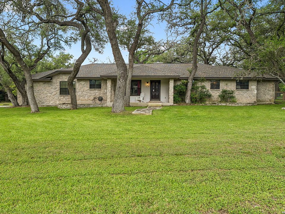 1st image of 213 RANGER DR
