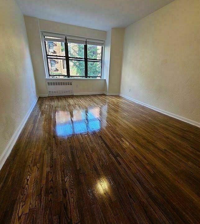 1st image of 342 E 49th St #4