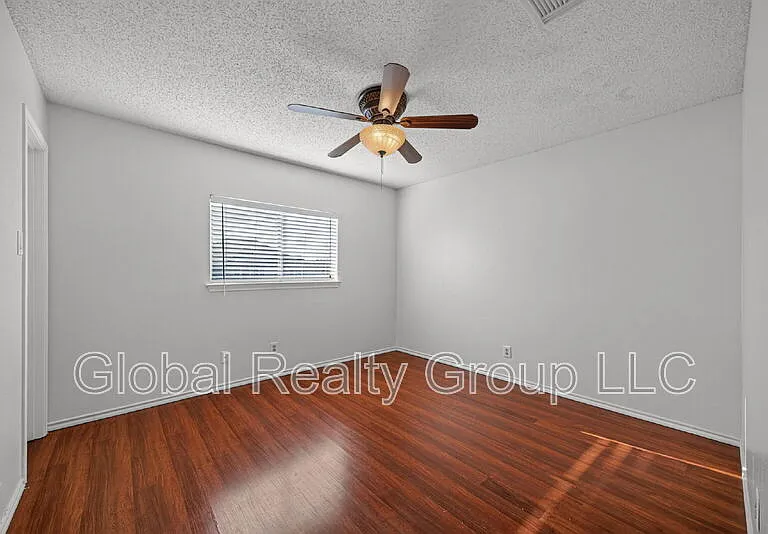 7702 Fairton Pl — Photo 30