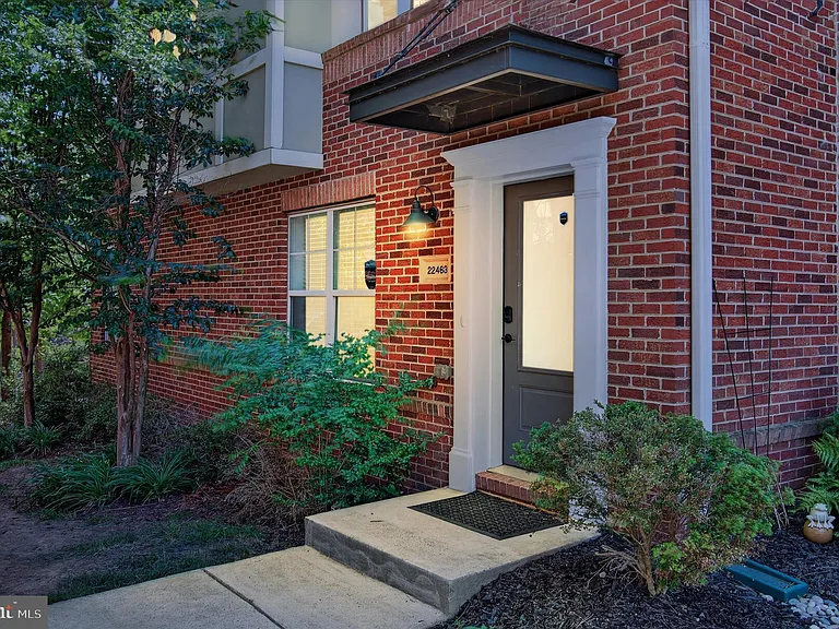 22463 Verde Gate Ter — Photo 2