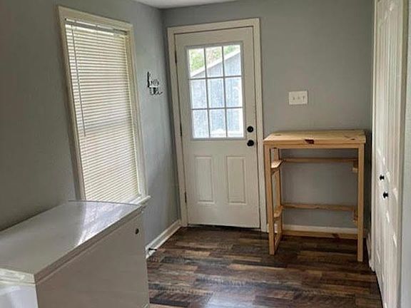 5th image of 104 N 10th St