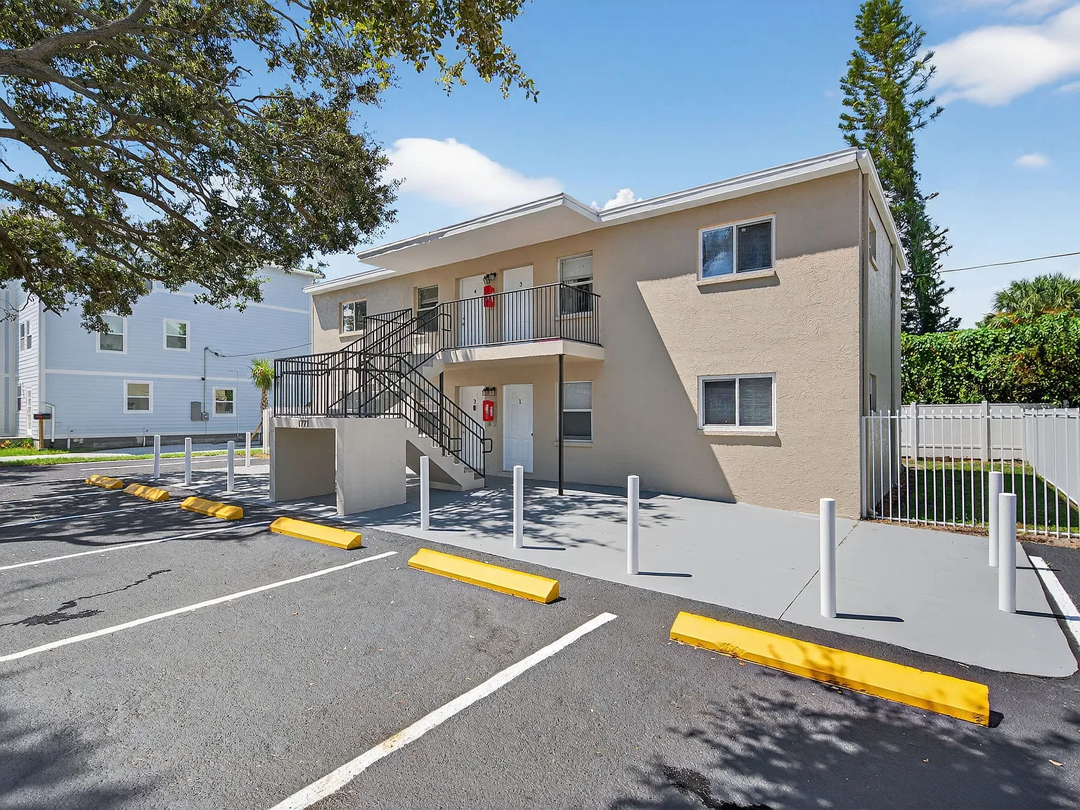 2 bed, 625 sqft, $1,295 — Photo 3