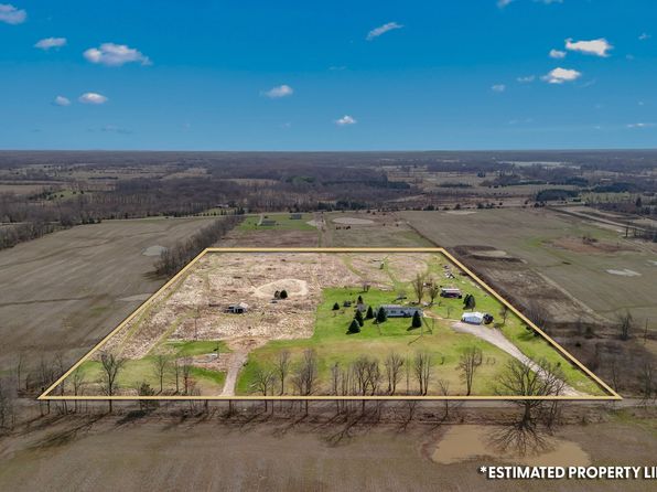 6121 Lake Pleasant Rd S, Osseo, MI 49266