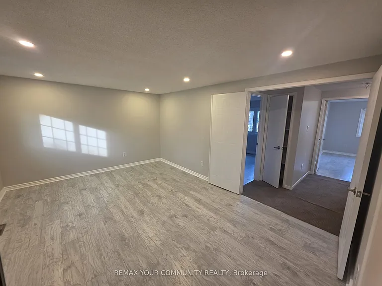 62 Deverill Cres — Photo 15