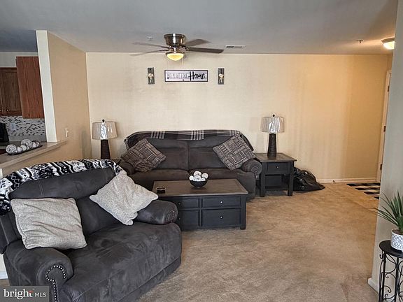 4th image of 110 Lionheart Ln