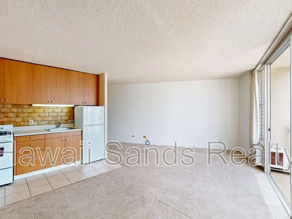 750 Amana St, Honolulu, HI