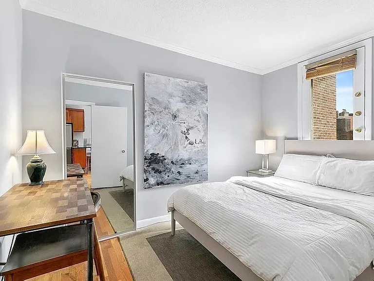 511 Beacon St #10 — Photo 5