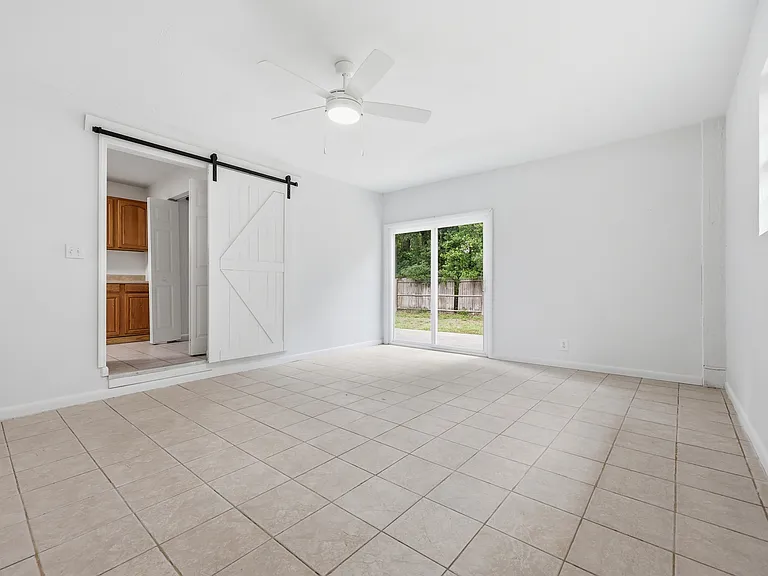 18868 NW 250th St — Photo 22