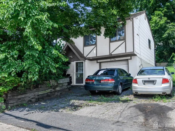 63 Thompson Ave, Dover, NJ 07801