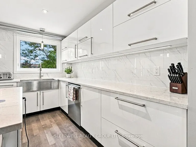 21 Kedgewick Ct — Photo 5