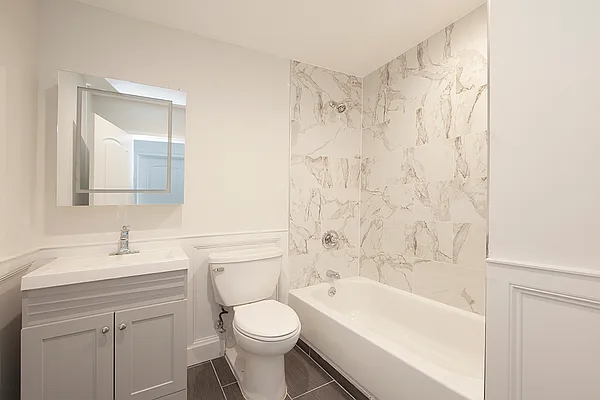 Rented by R New York | media 8