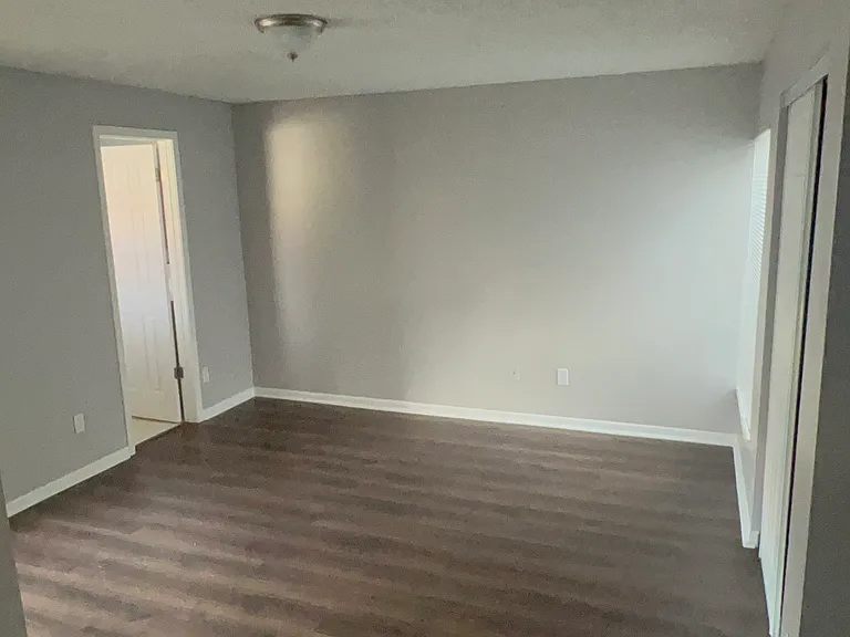 5406 Hopedale Dr — Photo 4