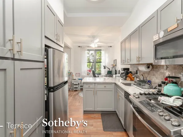 94-11 69th Avenue image 8 of 17