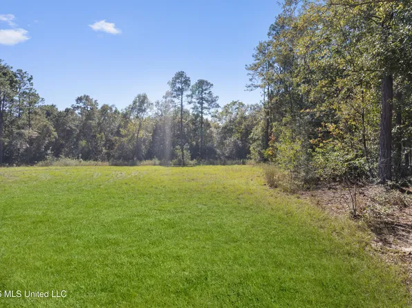 13063 Midland Cv, Gulfport, MS 39503