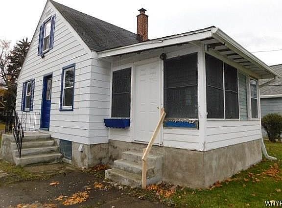 4th image of 378 Phyllis Ave