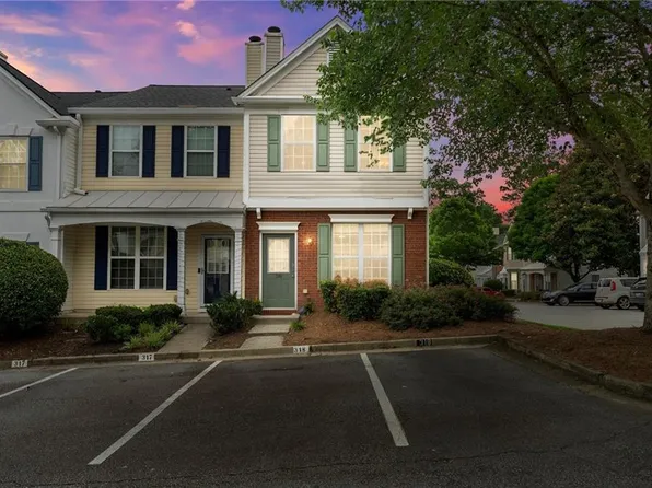 318 Devonshire Dr, Alpharetta, GA 30022