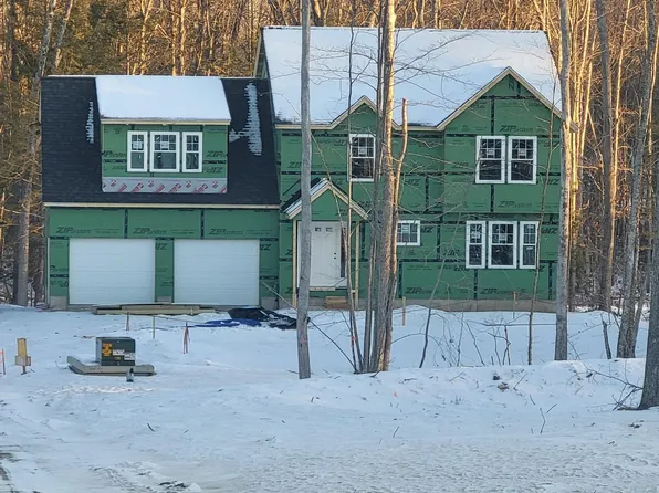 5 Blaisdell Court, Raymond, NH 03077