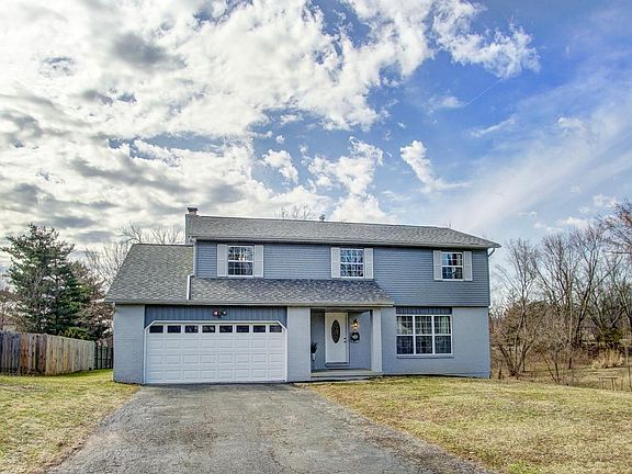 3rd image of 13817 Stonehenge Cir NW