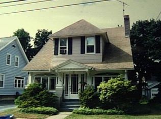 567 Woodlawn Ave, Stratford, CT 06497