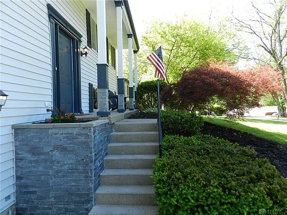 2nd image of 228 Glennview Dr