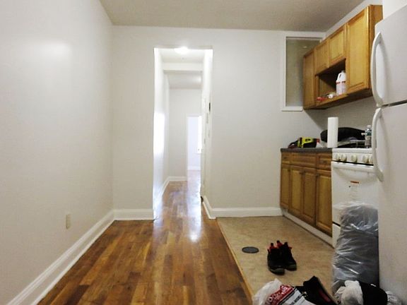 5th image of 218 Macdougal St #2L