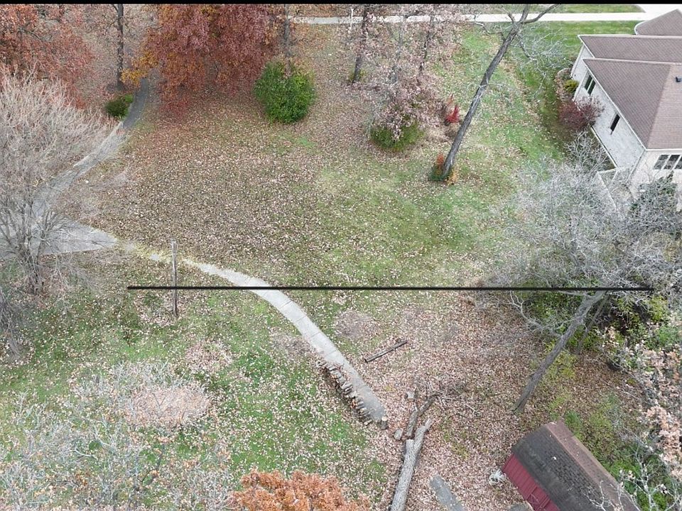 2nd image of 310 N Hillcrest St
