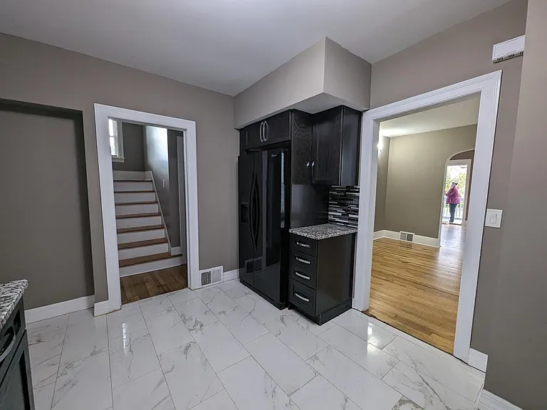 Extra Cabinets around fridge