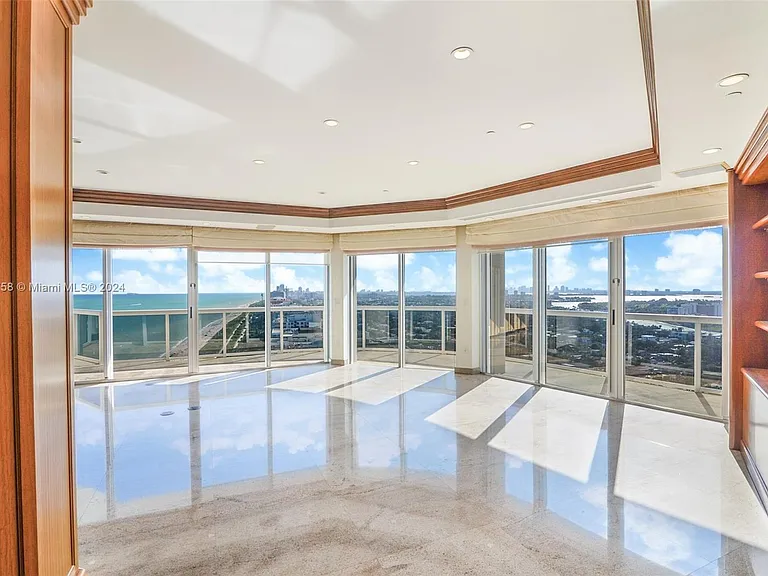 9601 Collins Ave #T4 — Photo 12