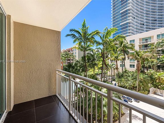 2nd image of 2000 N Bayshore Dr APT 307