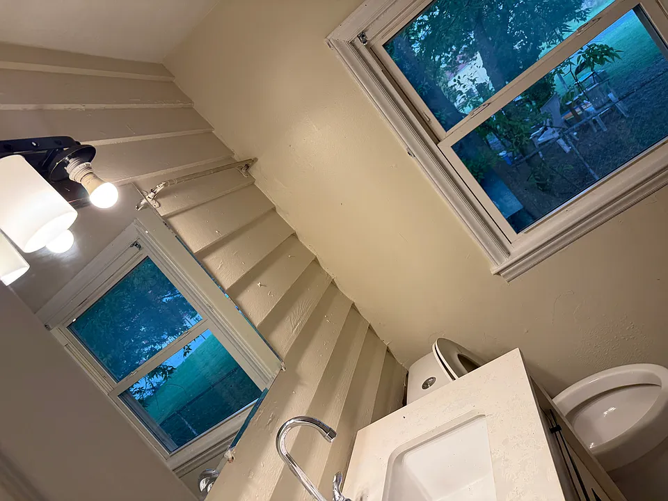 522 Olivia Ln
